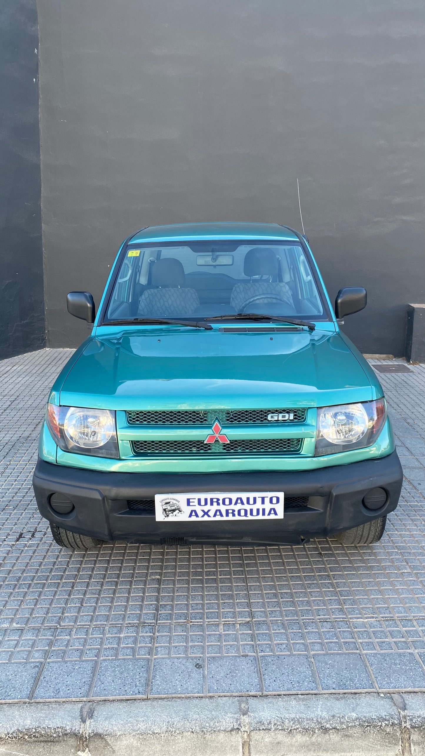 MITSUBISHI MONTERO IO