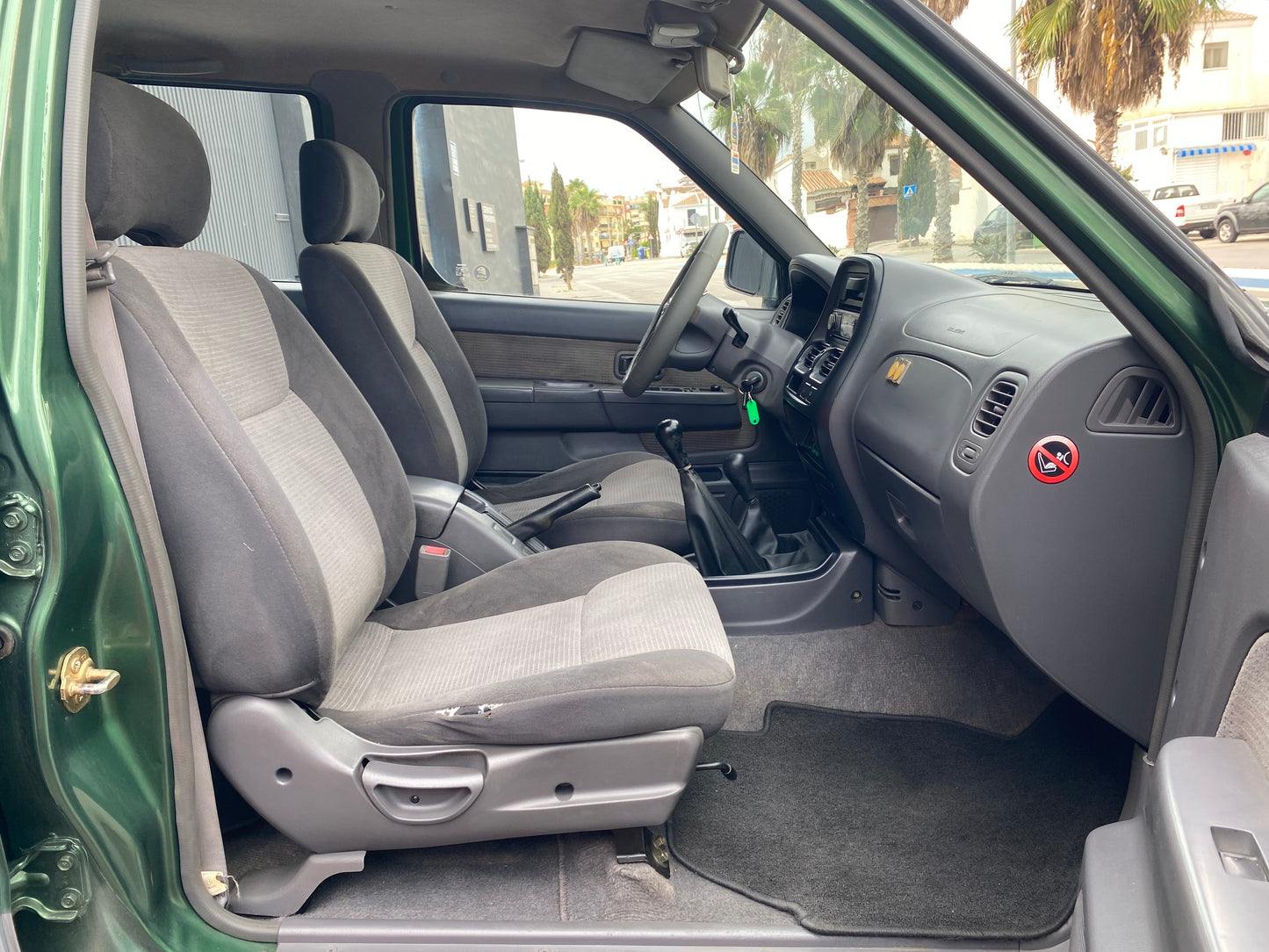 NISSAN NAVARA PICK-UP