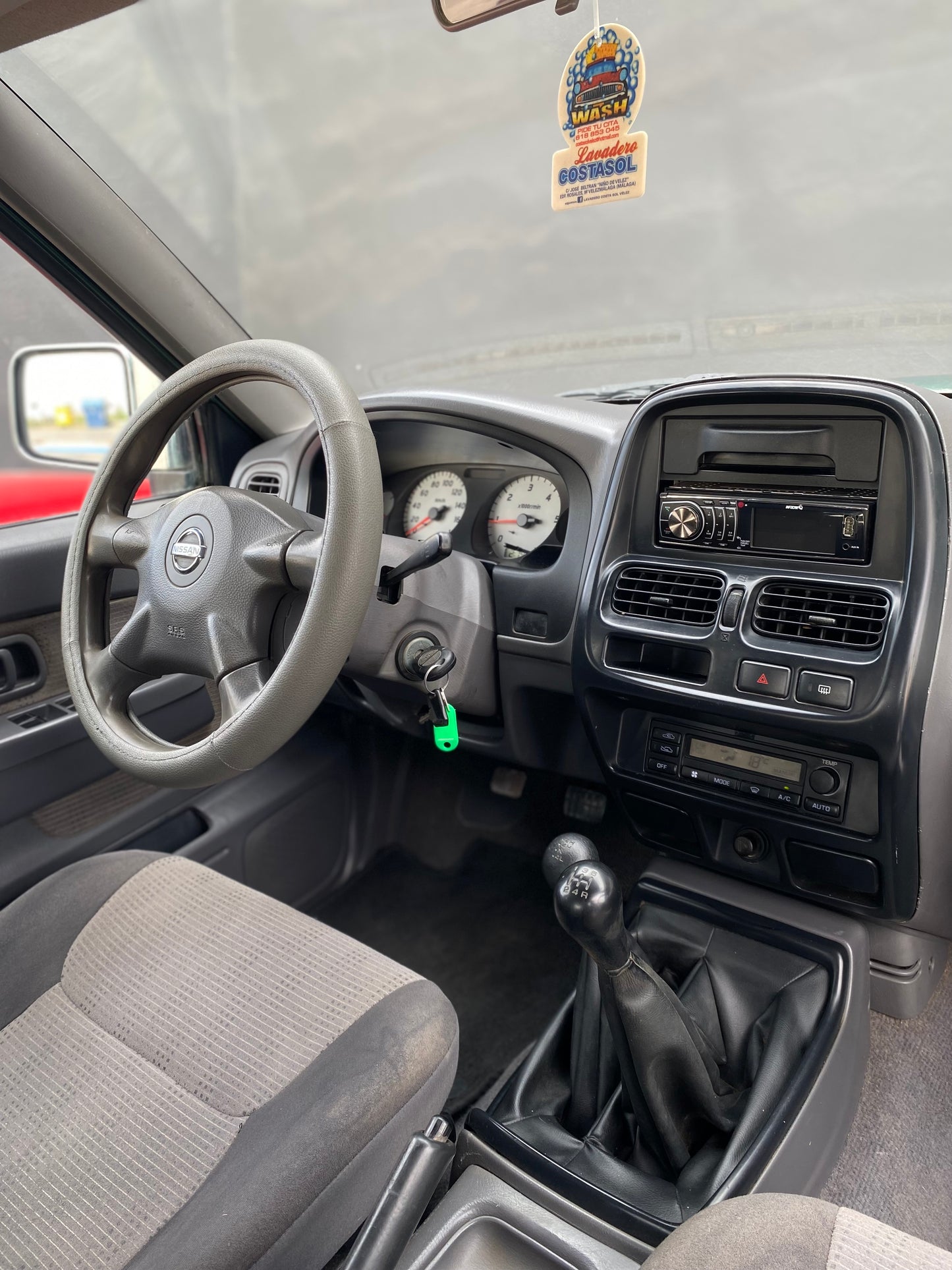 NISSAN NAVARA PICK-UP
