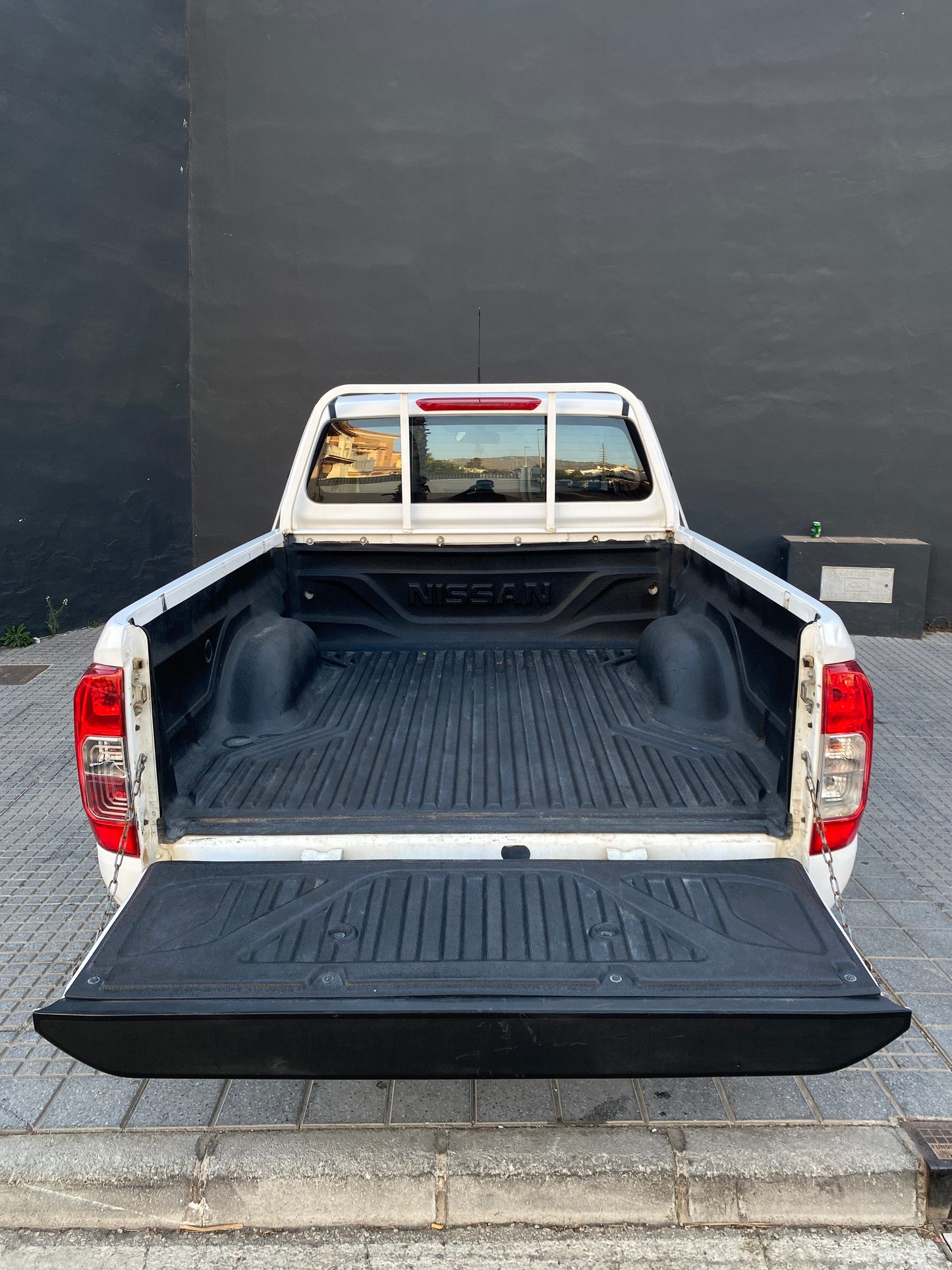 NISSAN NAVARA NP300
