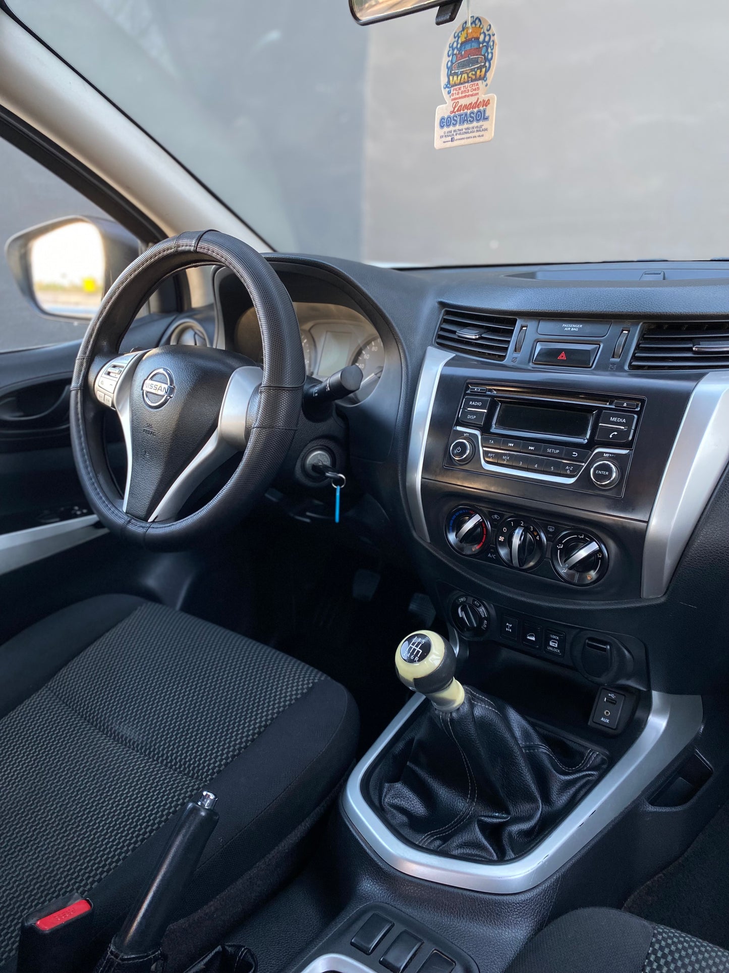 NISSAN NAVARA NP300