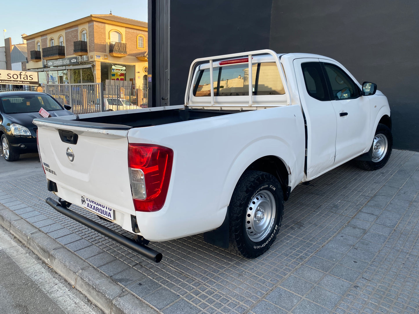 NISSAN NAVARA NP300
