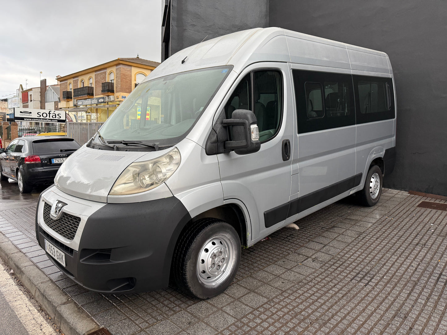 PEUGEOT BOXER 9 PLAZAS