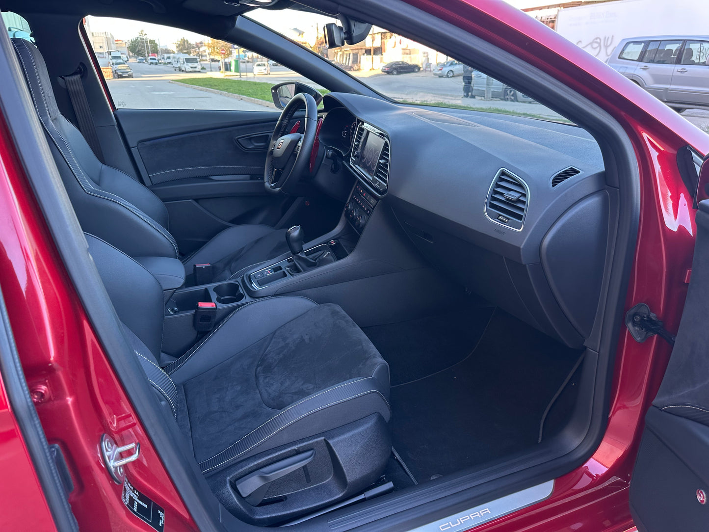 SEAT LEON CUPRA 300