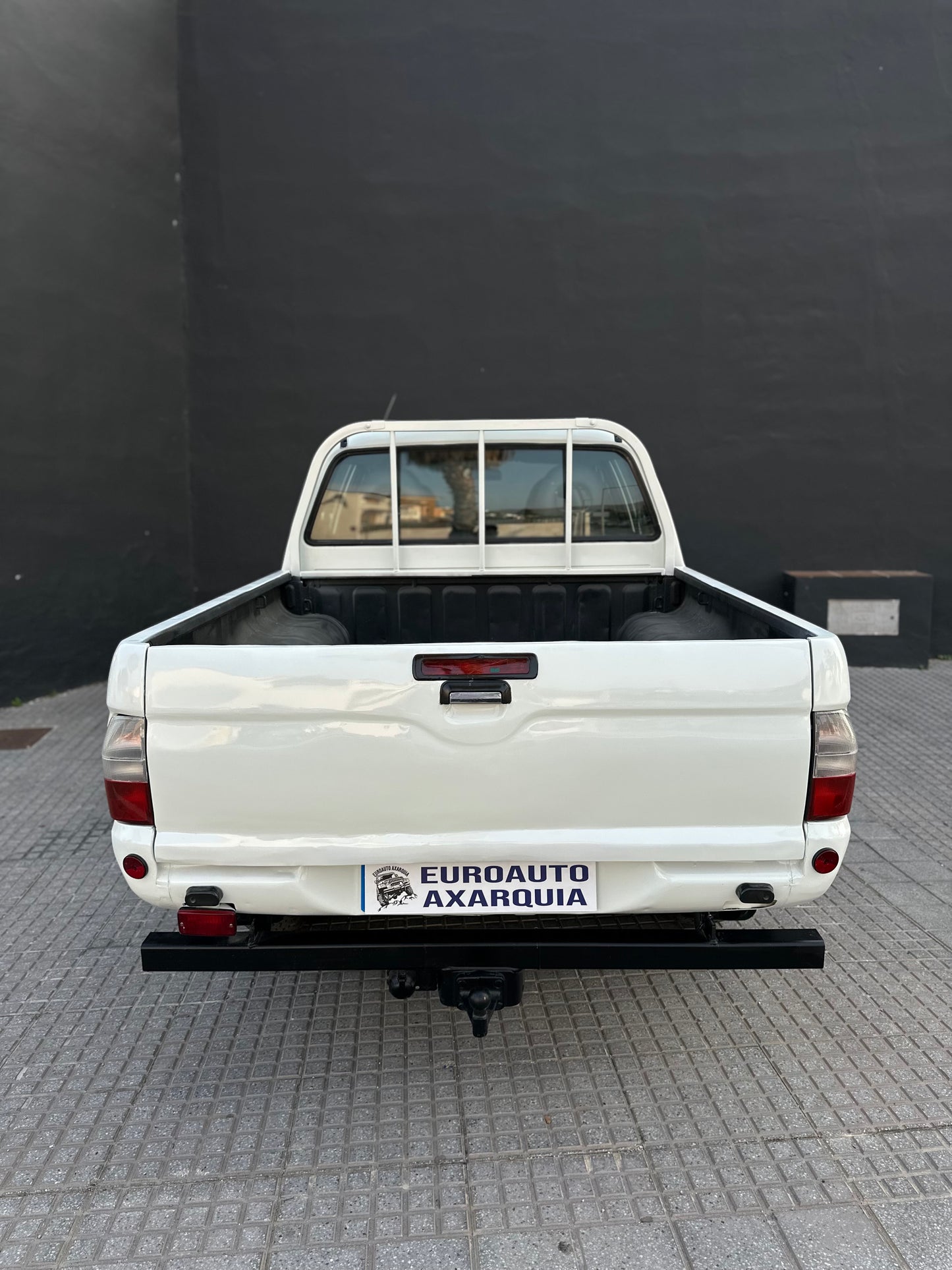 MITSUBISHI L200 PICK-UP