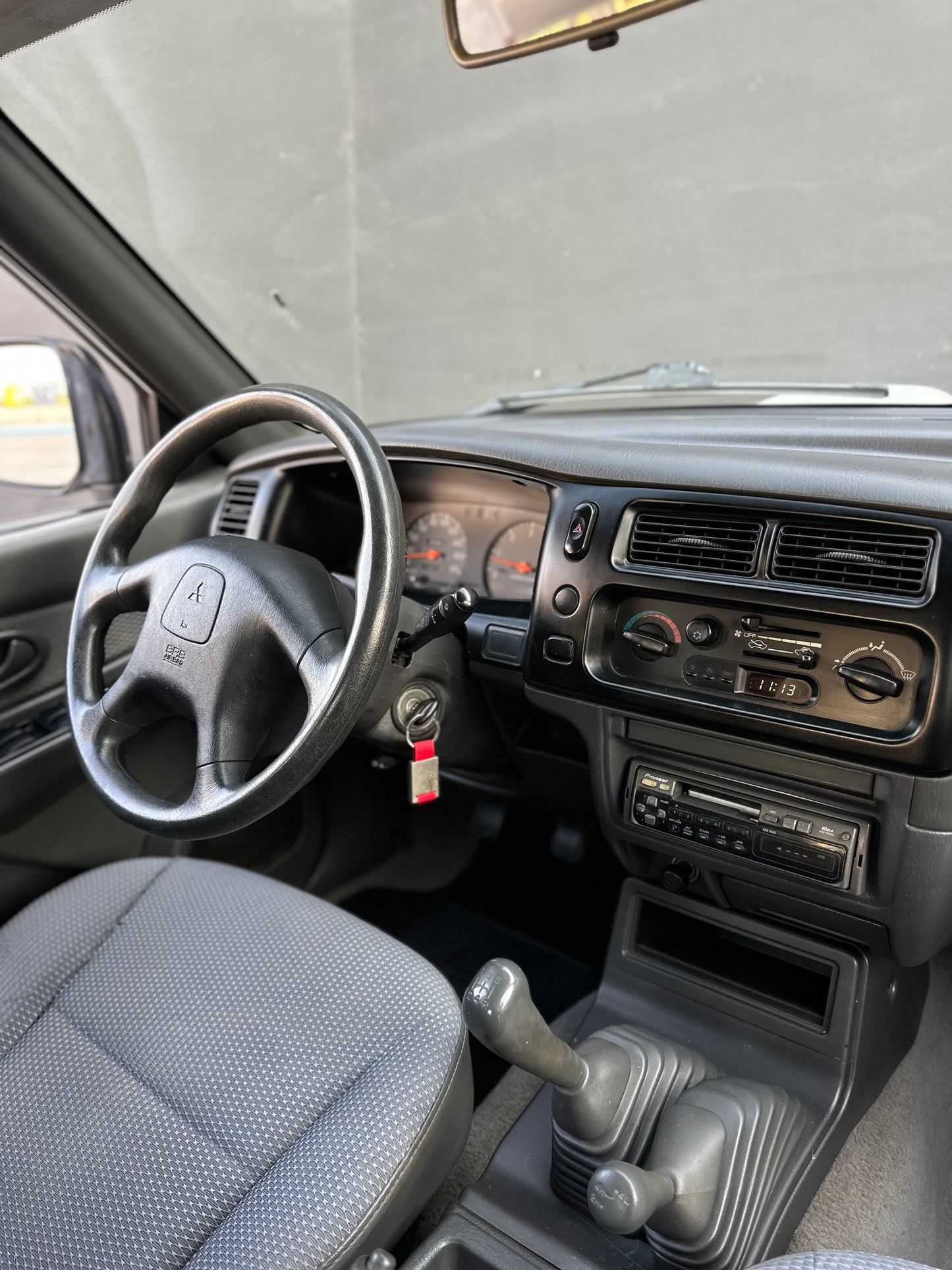 MITSUBISHI L200 PICK-UP