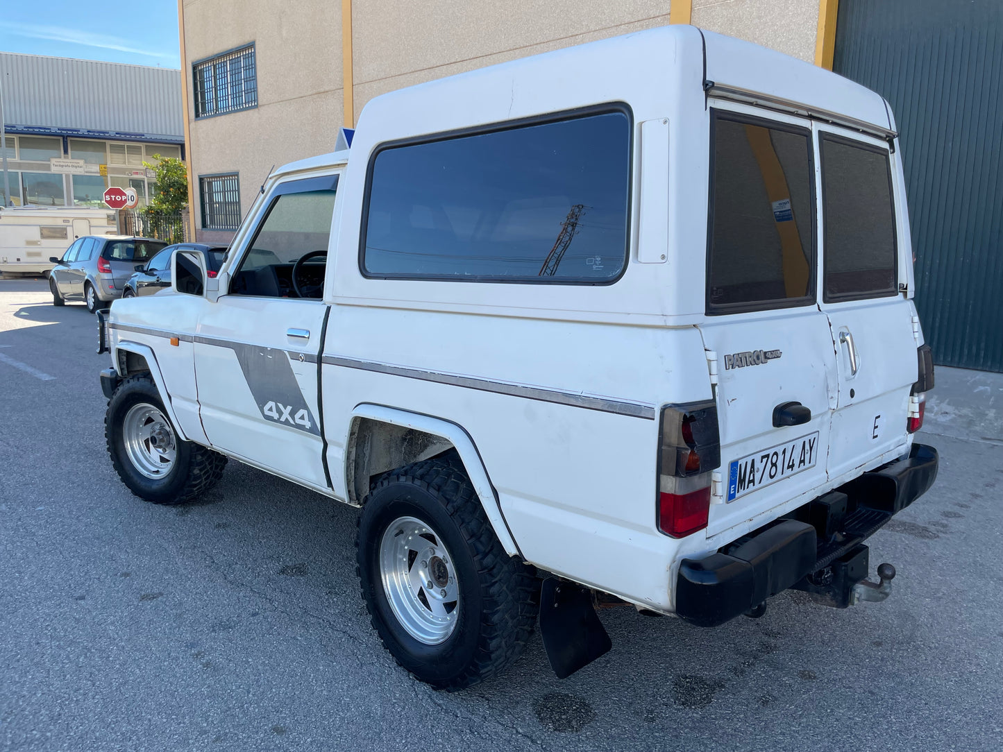 NISSAN PATROL CORTO TA 6 CIL.