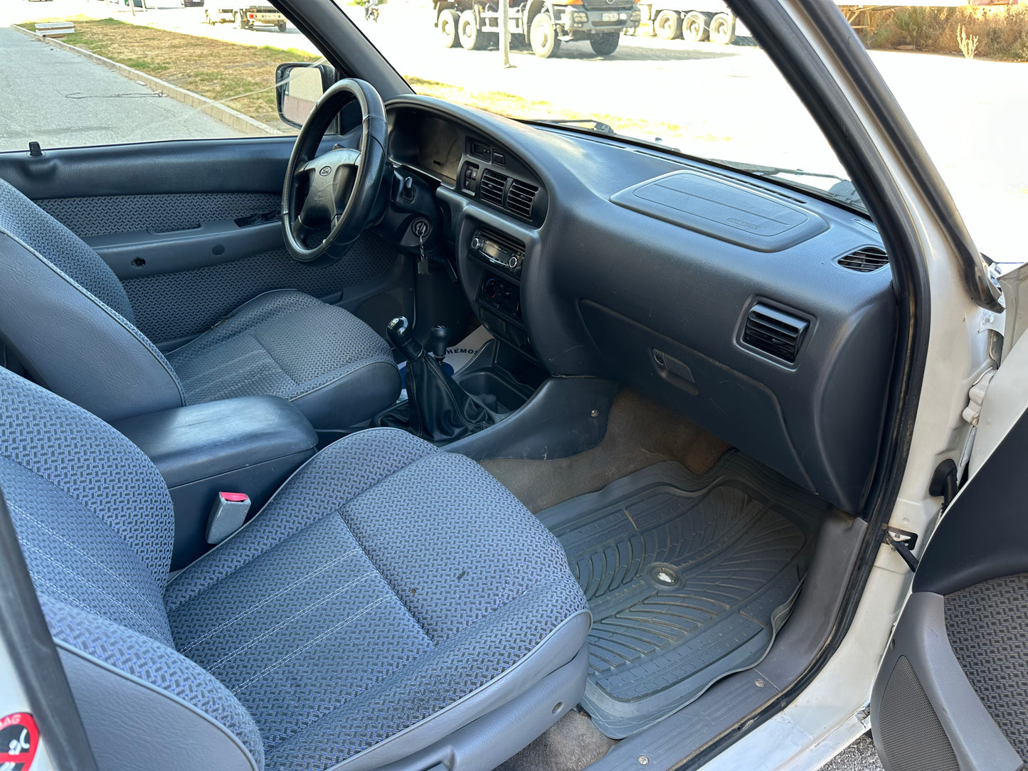 FORD RANGER 2.5 TDi Doble Cabina
