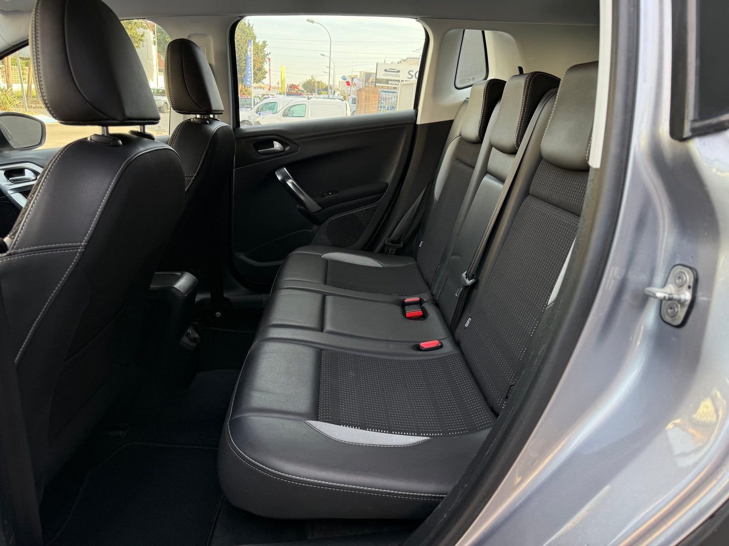 PEUGEOT 2008 AUTOMATICO