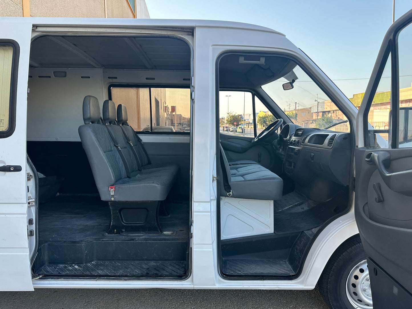 MERCEDES-BENZ Sprinter 208D MIXTO