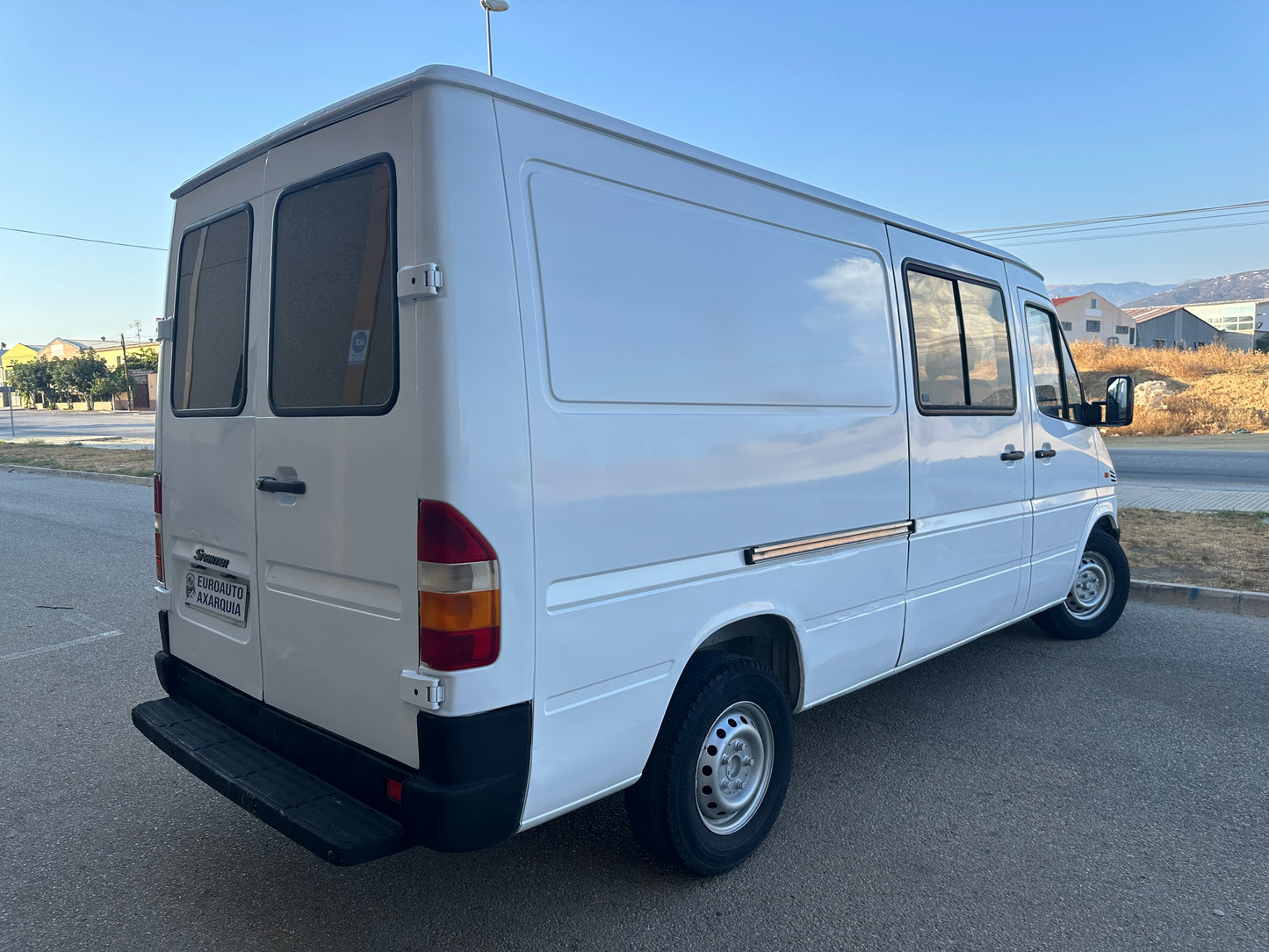 MERCEDES-BENZ Sprinter 208D MIXTO