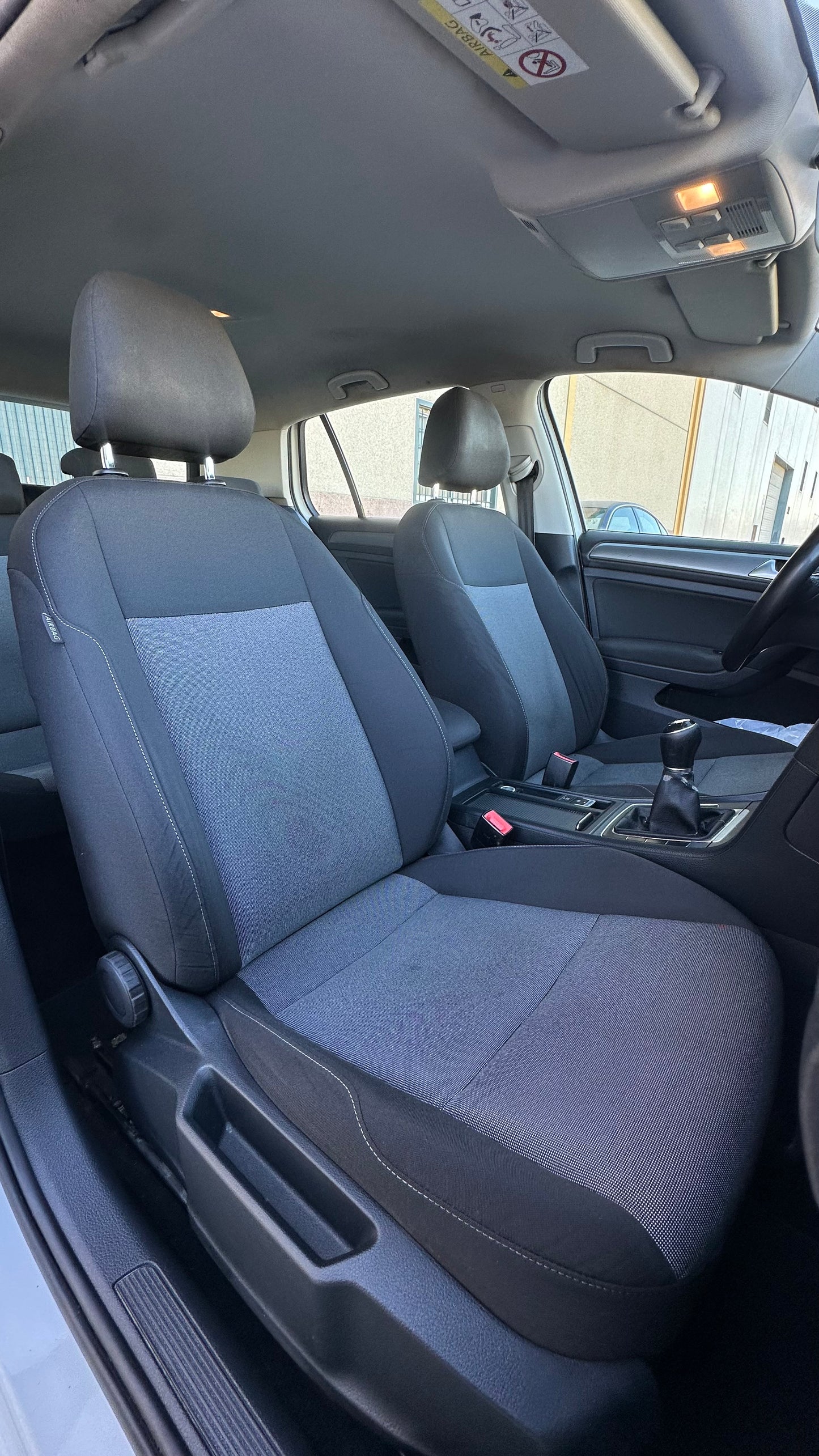 VOLKSWAGEN GOLF 7