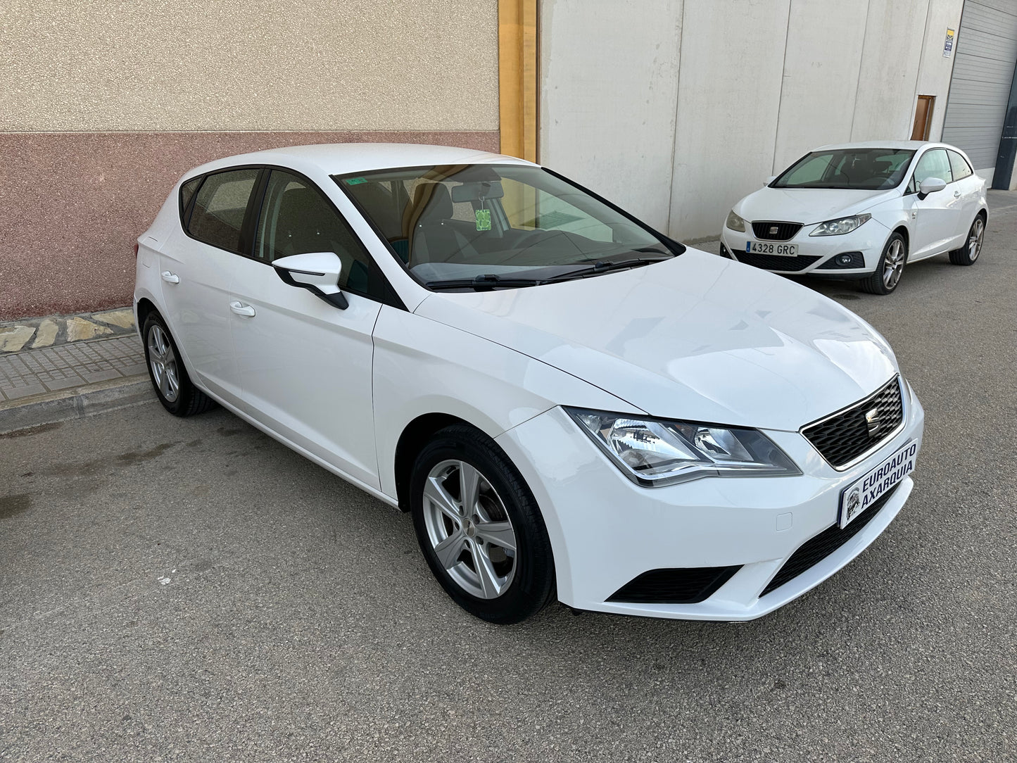 SEAT LEON
