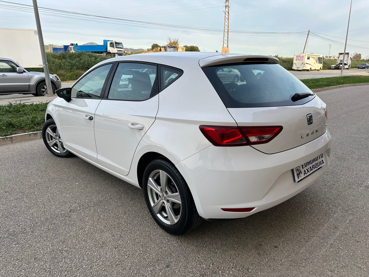 SEAT LEON