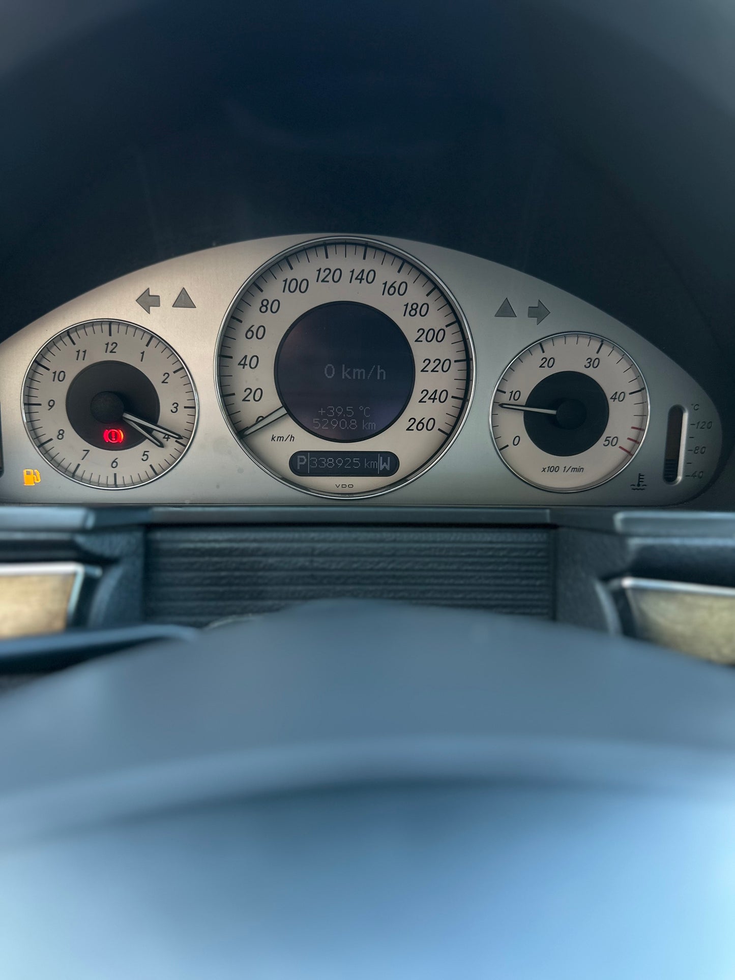 MERCEDES BENZ CLASE E 270 CDI