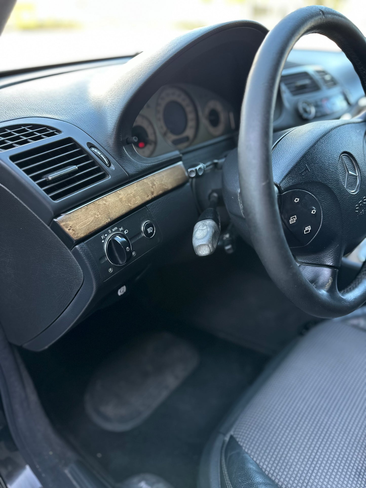 MERCEDES BENZ CLASE E 270 CDI