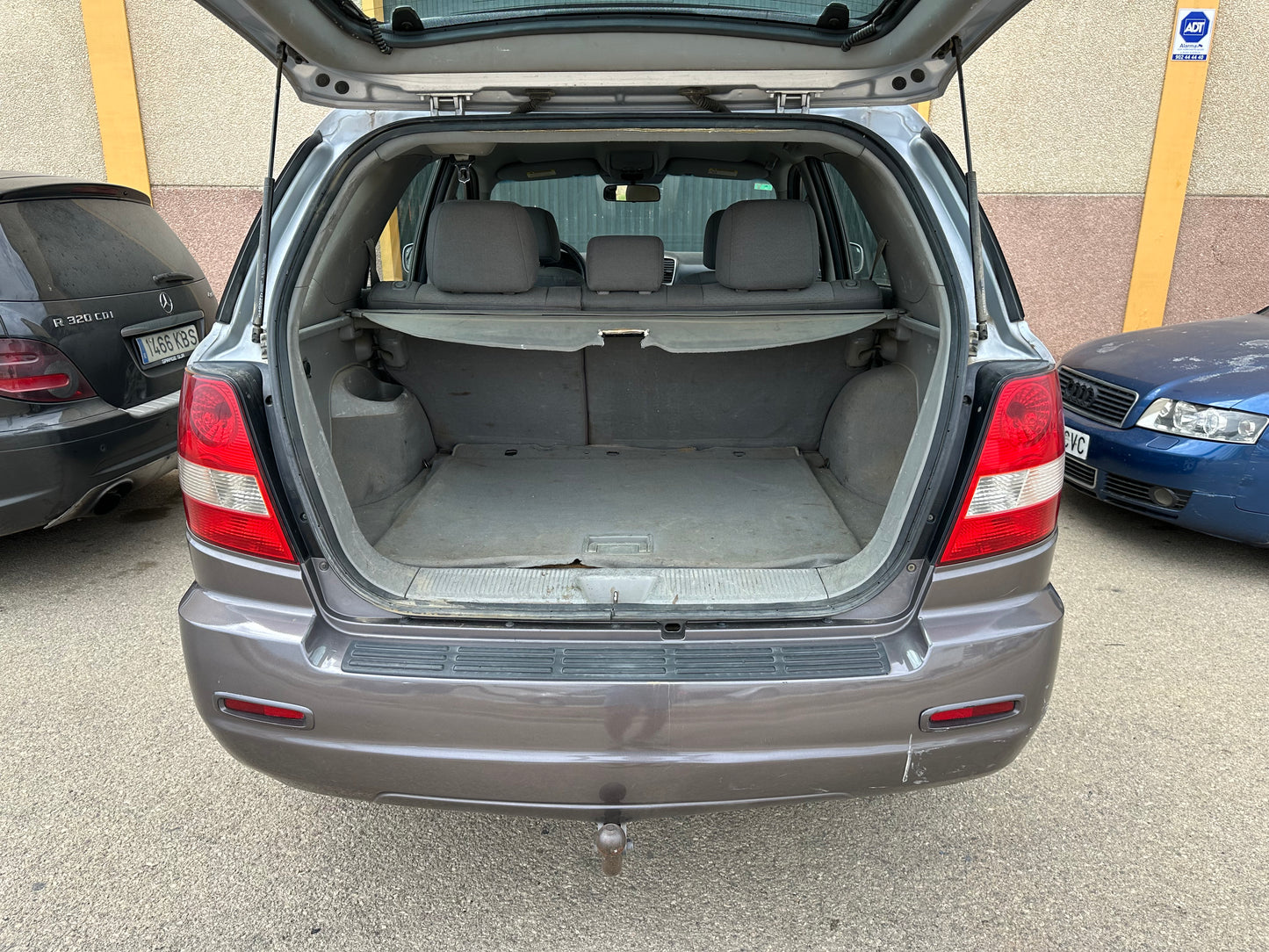 KIA SORENTO 2.5 CRDI MANUAL