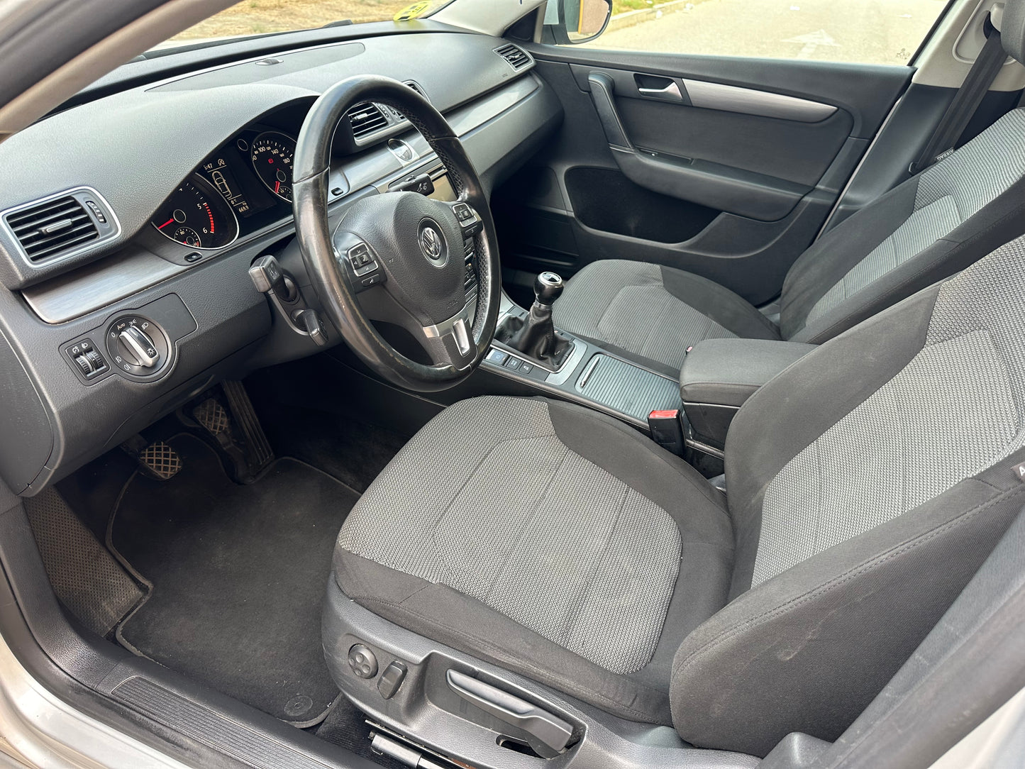 VOLKSWAGUEN PASSAT 2.0 TDI
