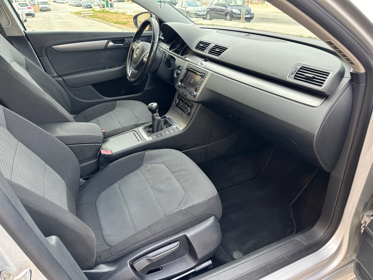 VOLKSWAGUEN PASSAT 2.0 TDI
