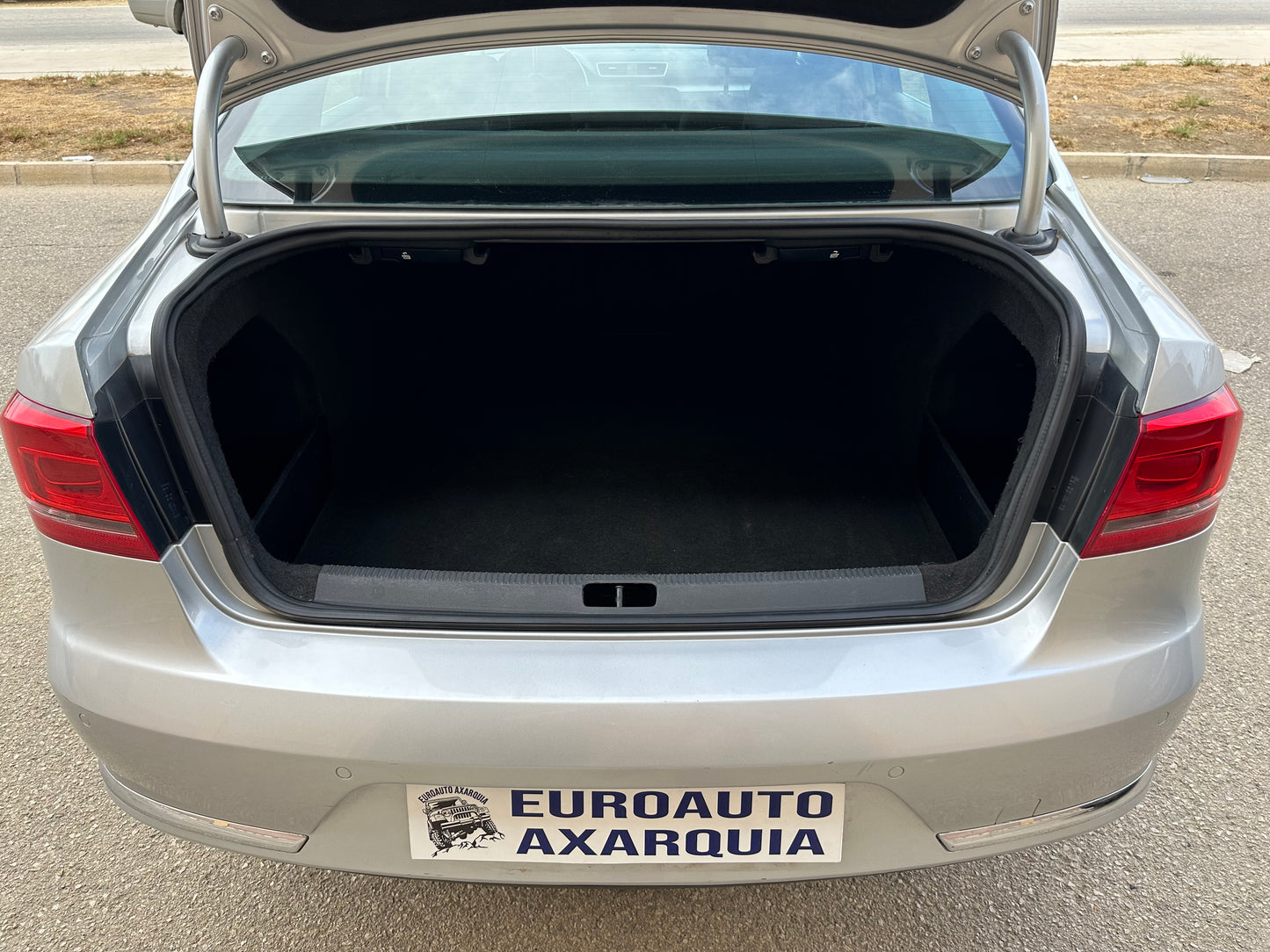 VOLKSWAGUEN PASSAT 2.0 TDI