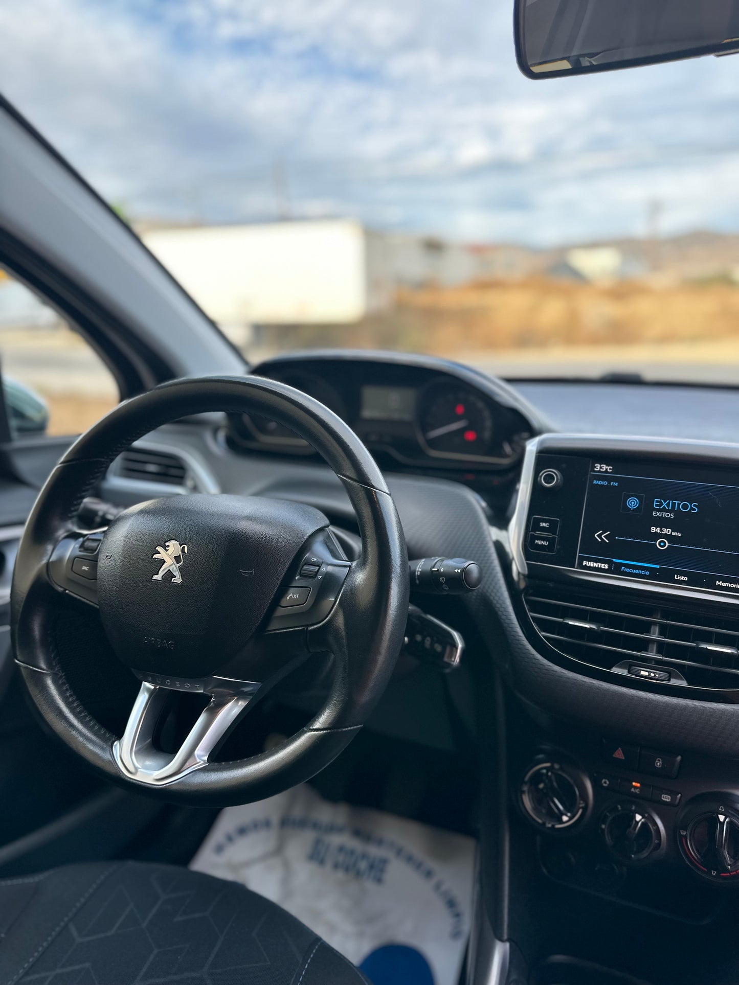 PEUGEOT 2008 Allure 1.6 BlueHDi