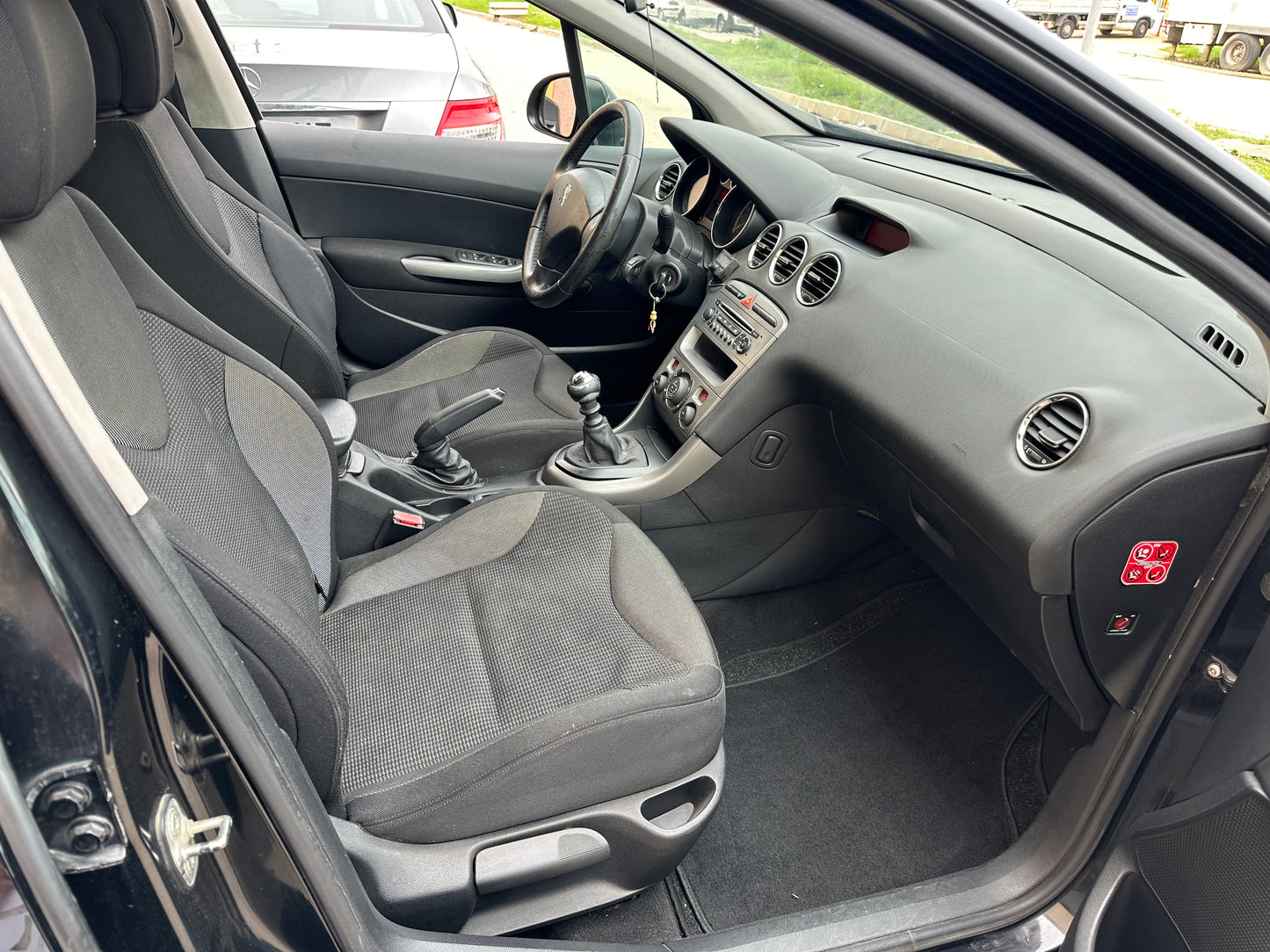 PEUGEOT 308 1.6 HDI