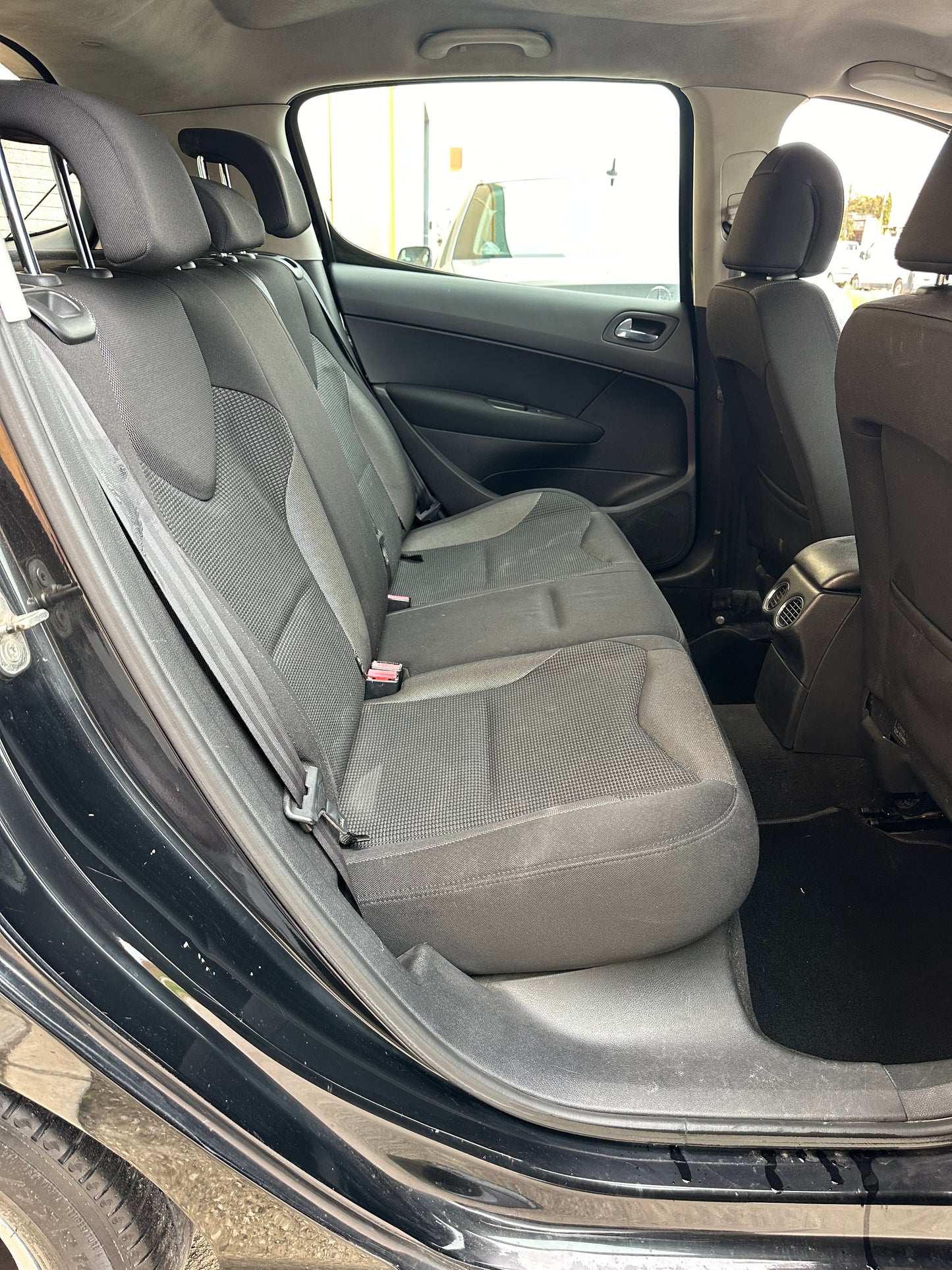 PEUGEOT 308 1.6 HDI