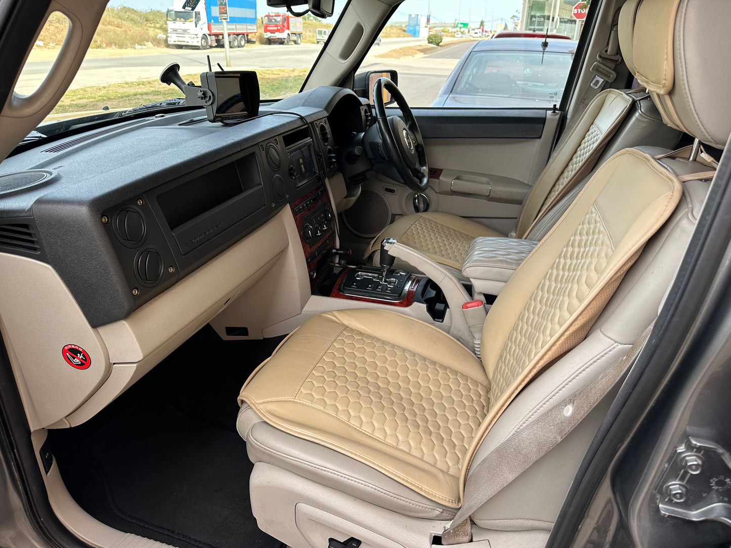 JEEP COMMANDER 3.0CDI V6