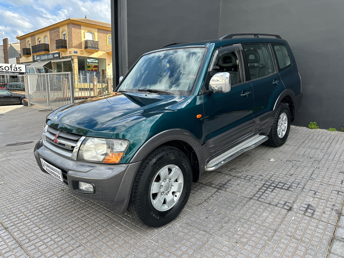 MITSUBISHI MONTERO DID