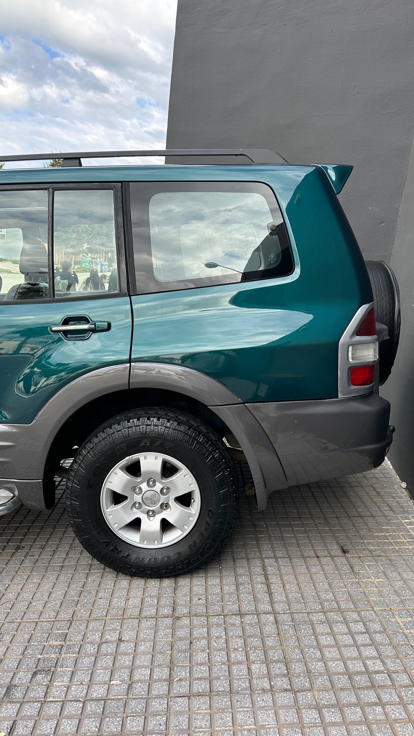 MITSUBISHI MONTERO DID