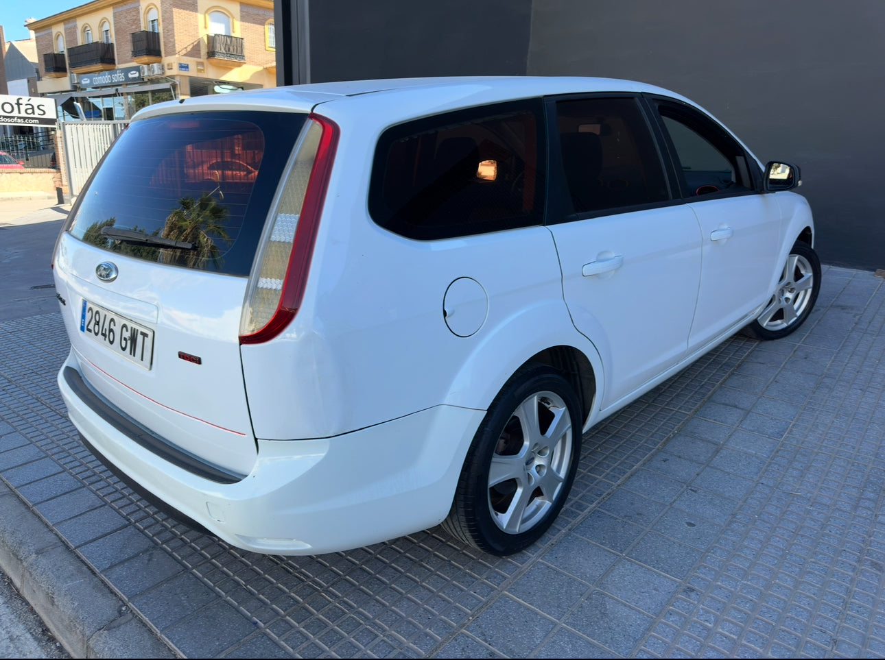 FORD FOCUS