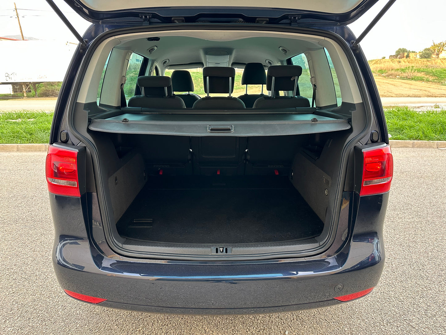VOLKSWAGEN TOURAN 1.6 TDI