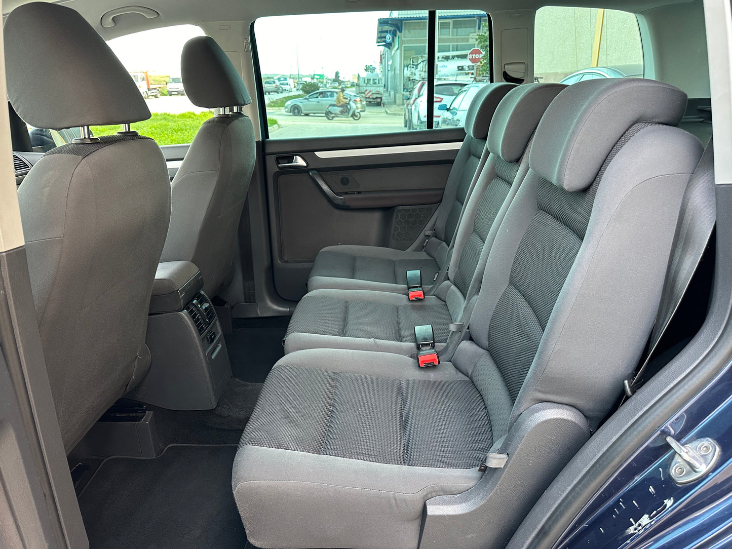 VOLKSWAGEN TOURAN 1.6 TDI