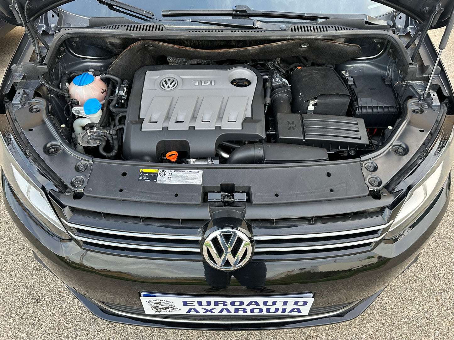VOLKSWAGEN TOURAN 1.6 TDI 7 PLAZAS