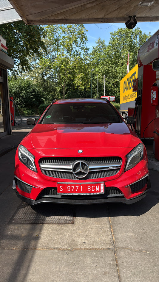MERCEDES GLA 45 AMG