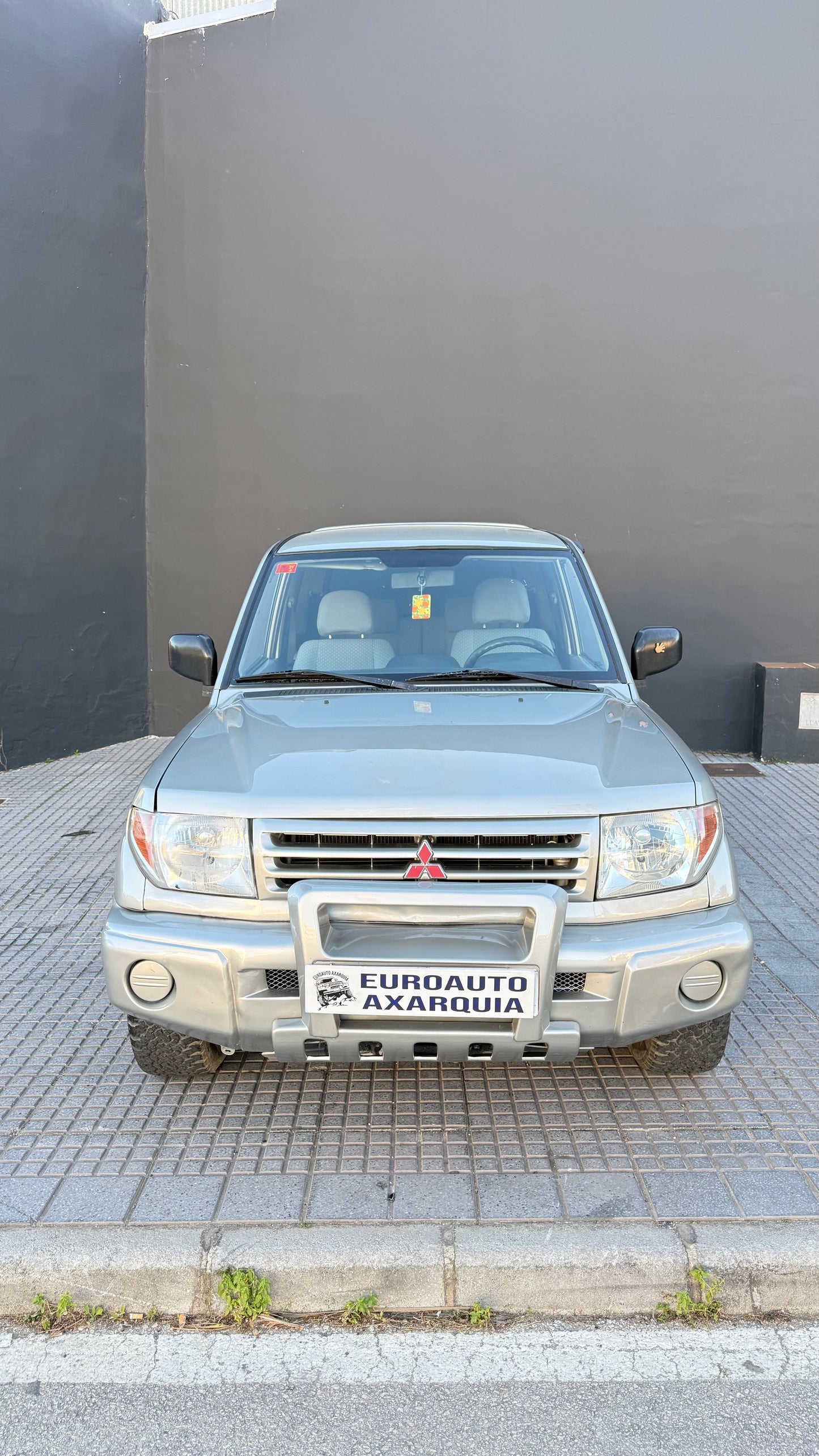 MITSUBISHI MONTERO IO