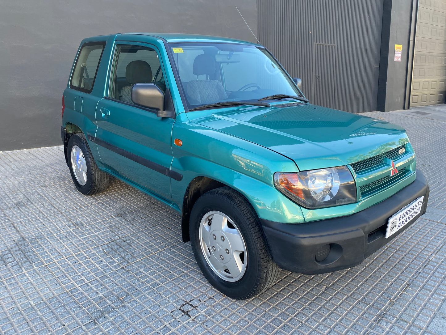 MITSUBISHI MONTERO IO
