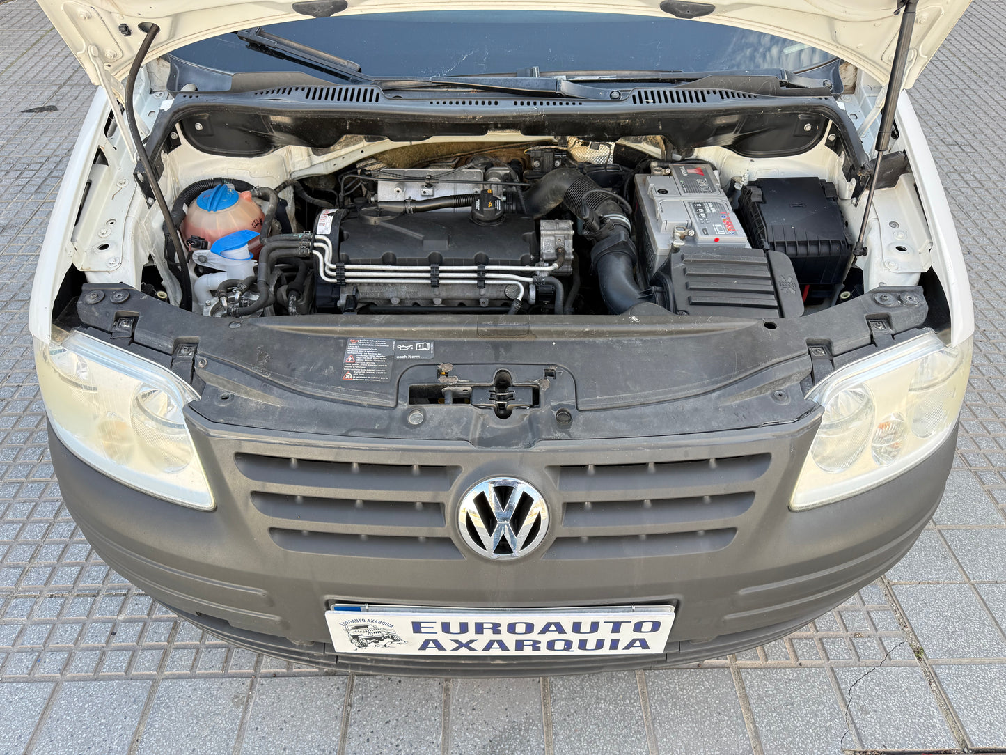 VOLKSWAGEN CADDY