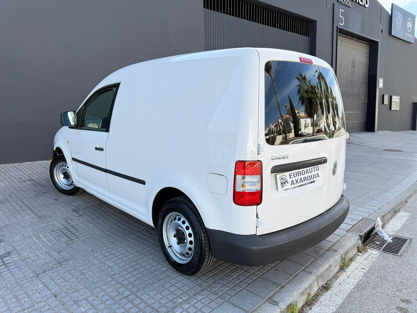 VOLKSWAGEN CADDY