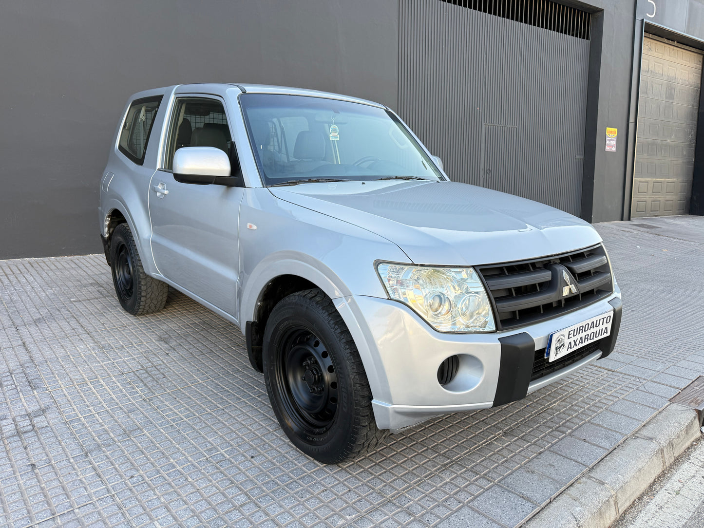 MITSUBISHI MONTERO DID