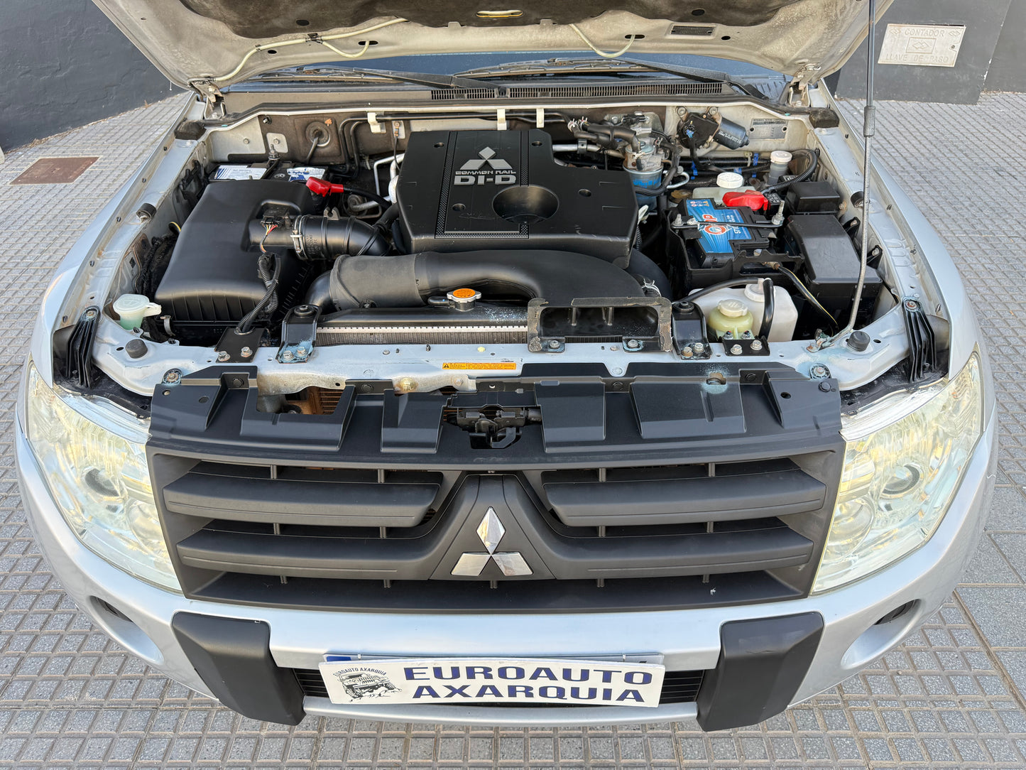 MITSUBISHI MONTERO DID