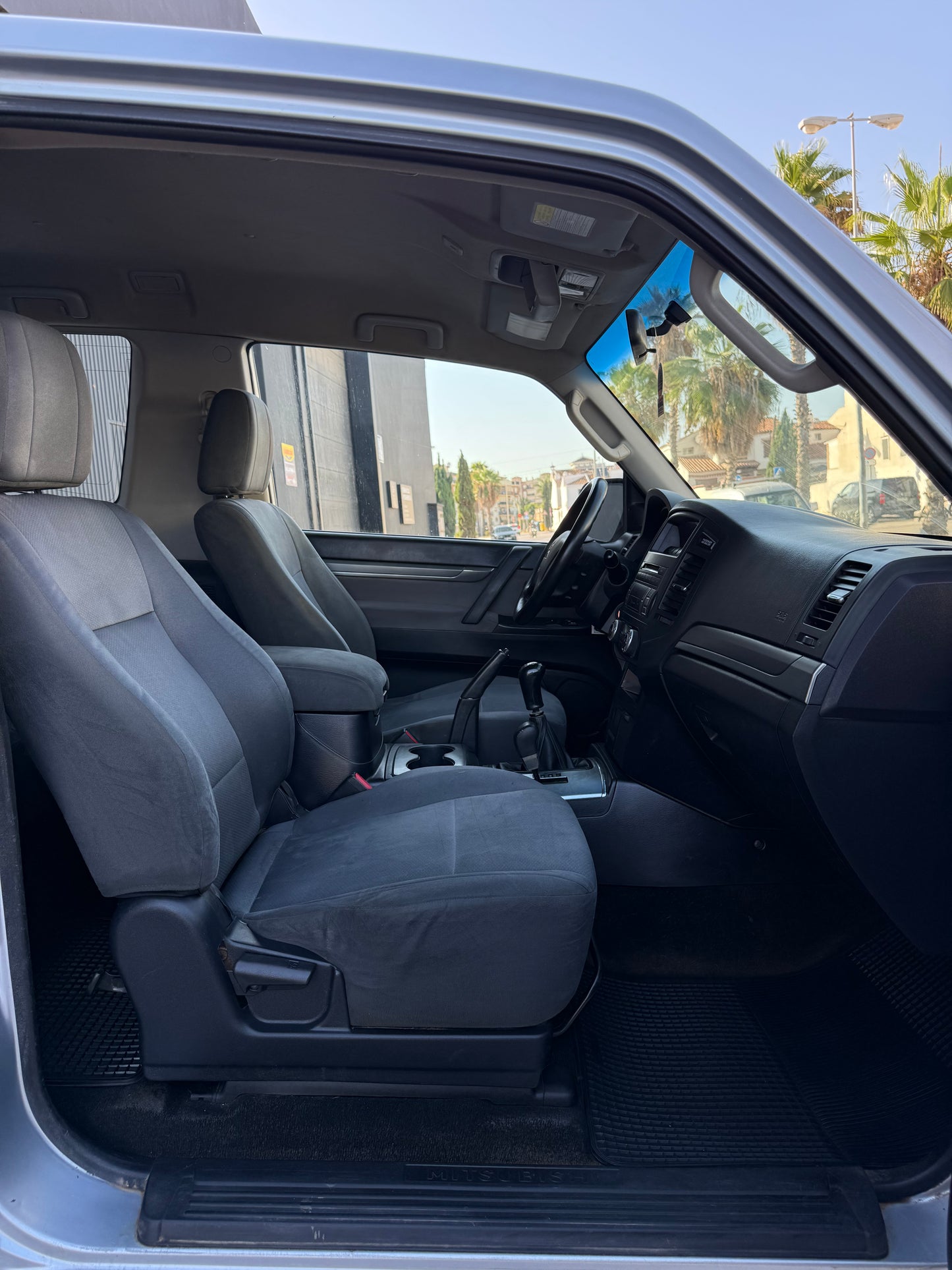 MITSUBISHI MONTERO DID