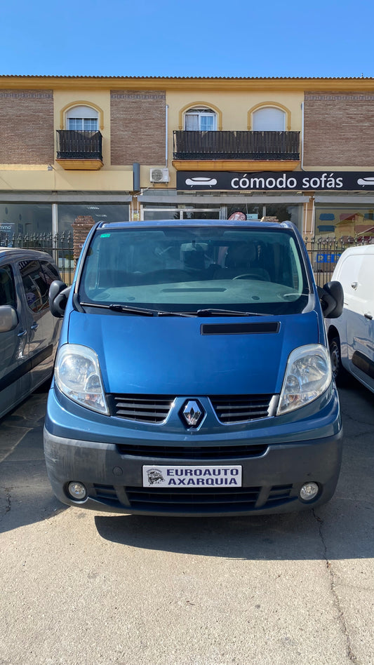 RENAULT TRAFIC
