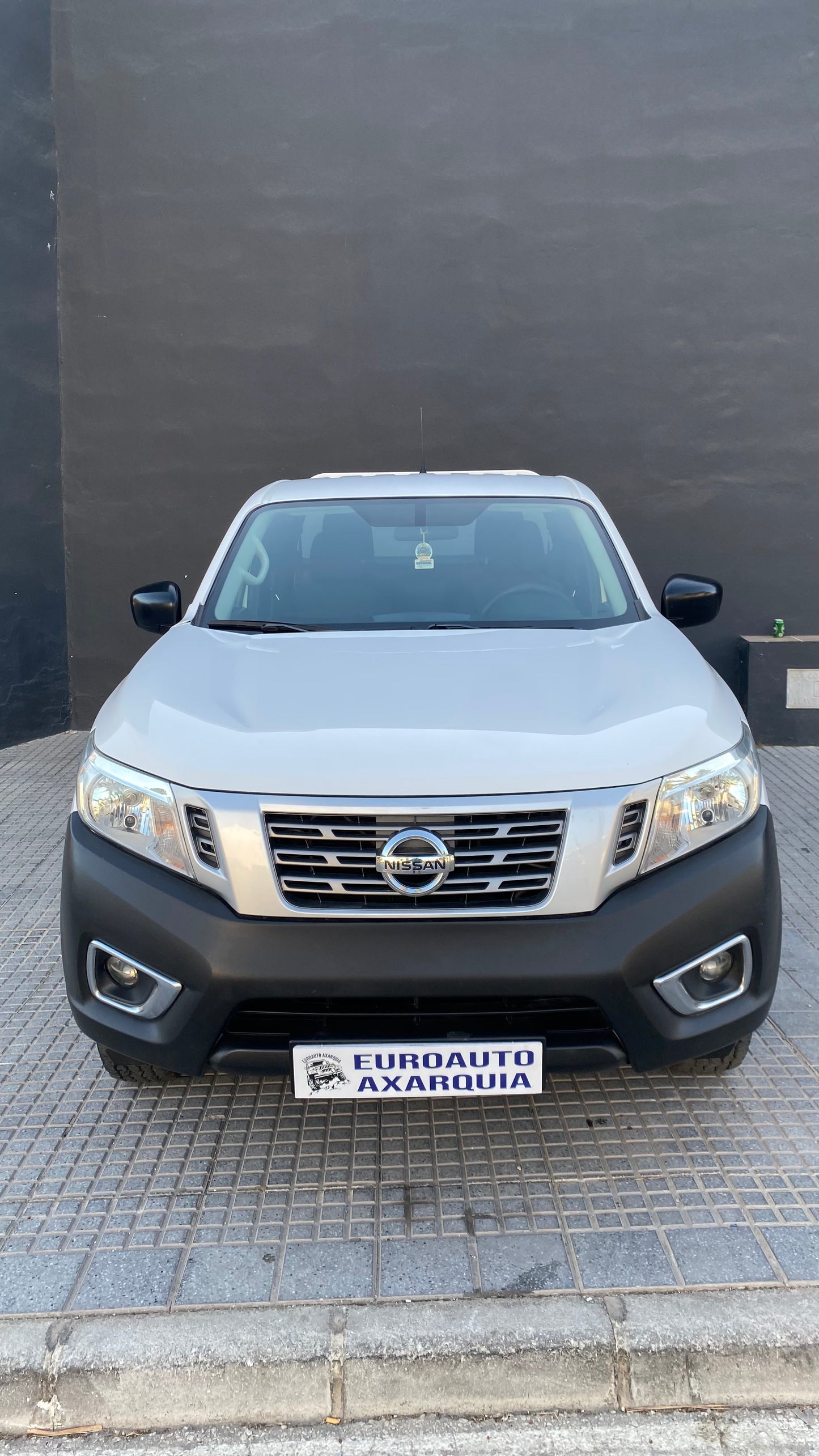NISSAN NAVARA NP300