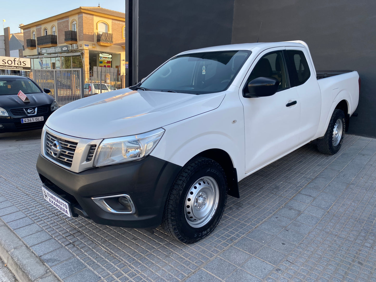 NISSAN NAVARA NP300