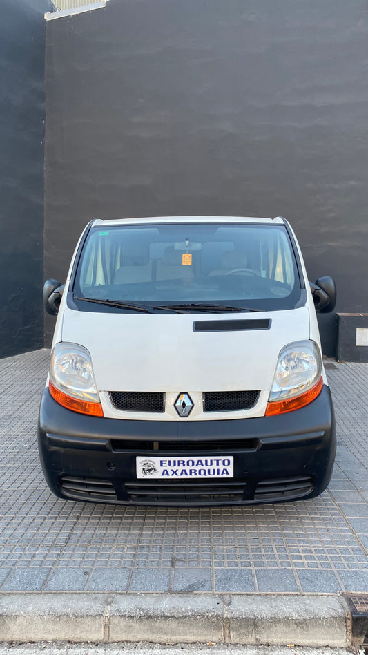 RENAULT TRAFIC