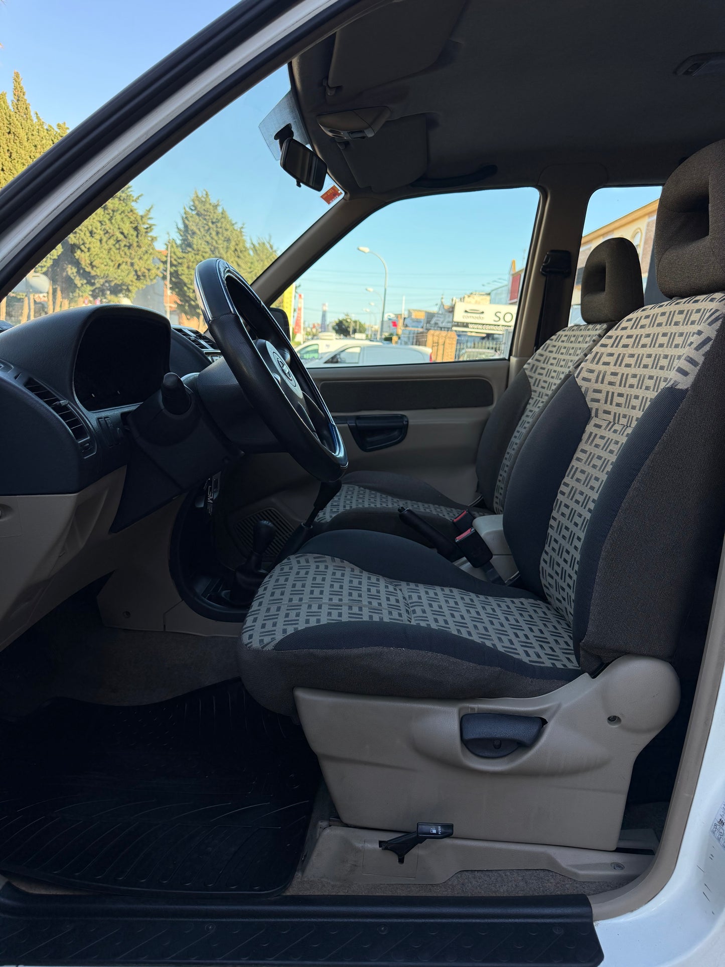NISSAN TERRANO 2.7 TDI