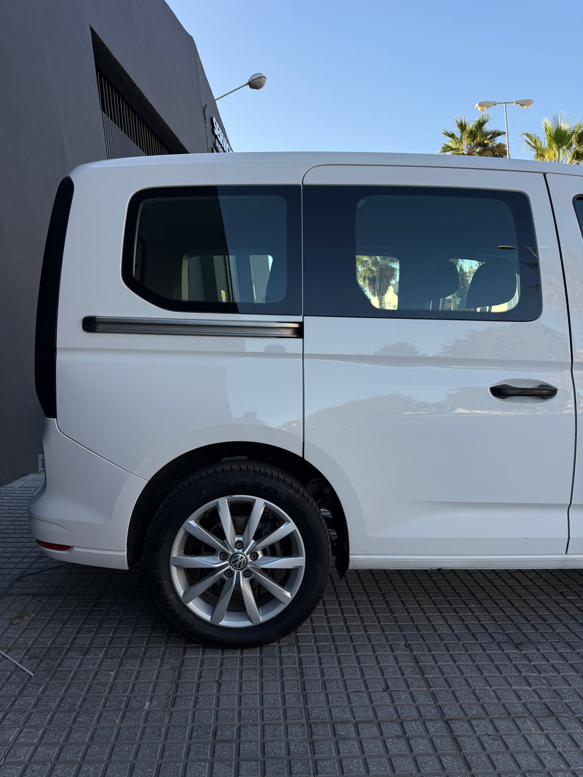 VOLKSWAGEN CADDY KOMBI