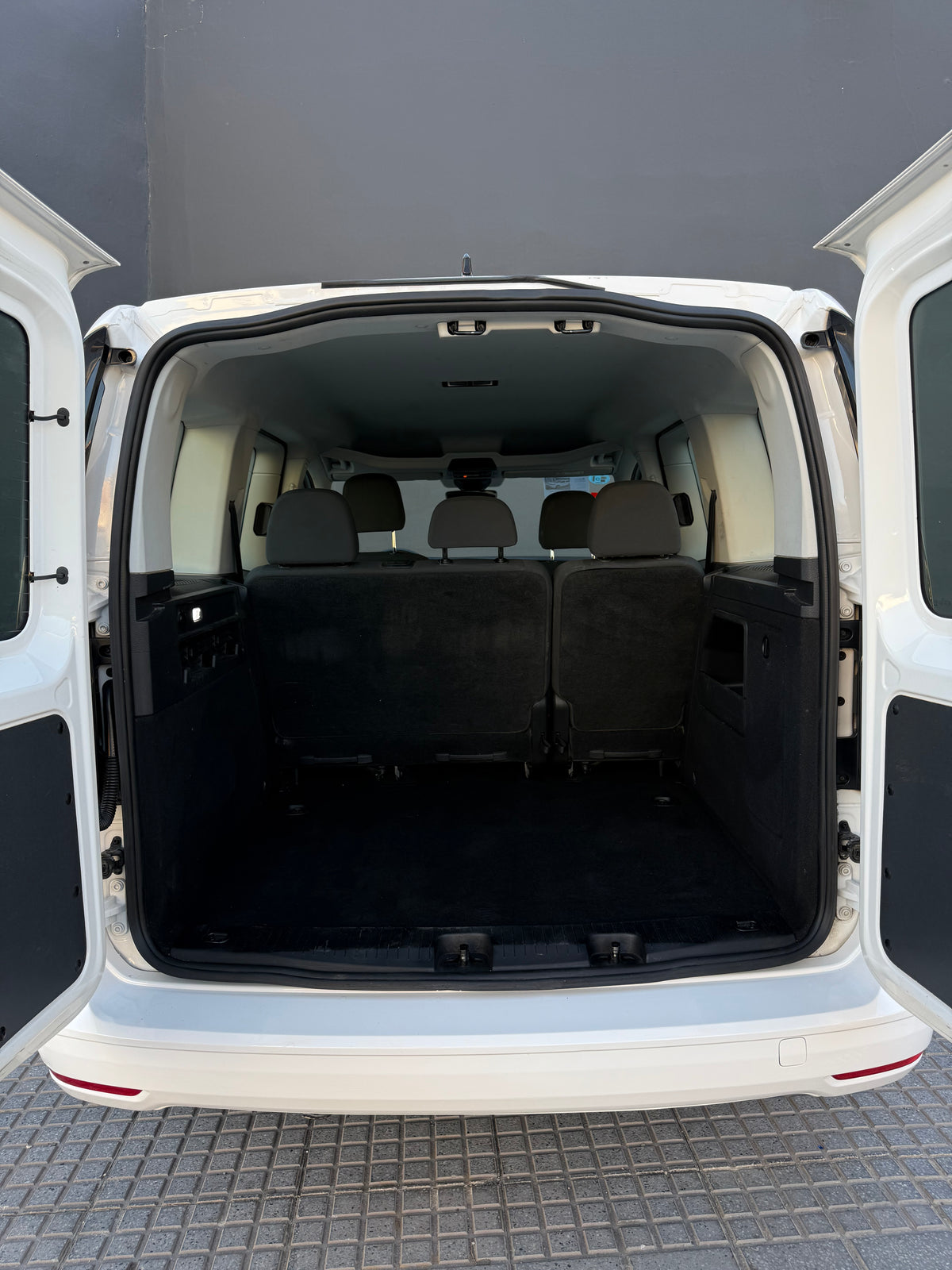 VOLKSWAGEN CADDY KOMBI