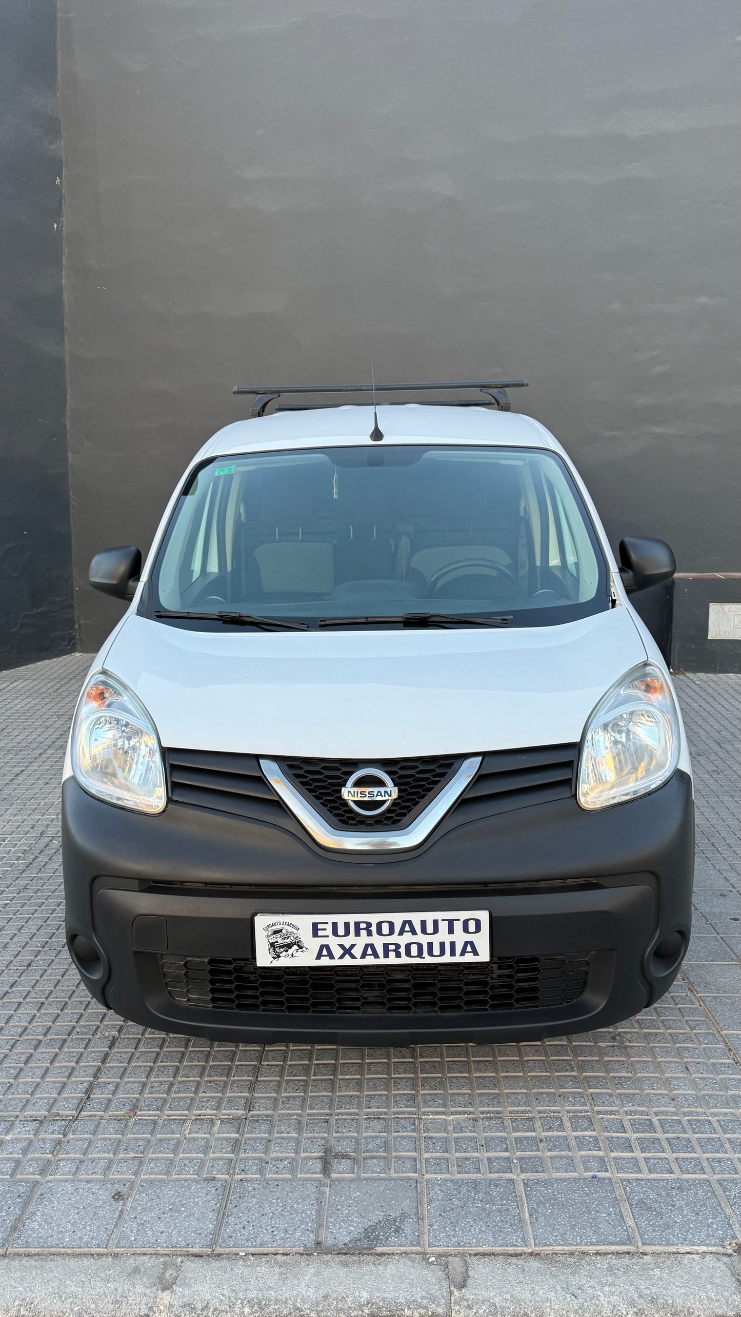 NISSAN NV 250